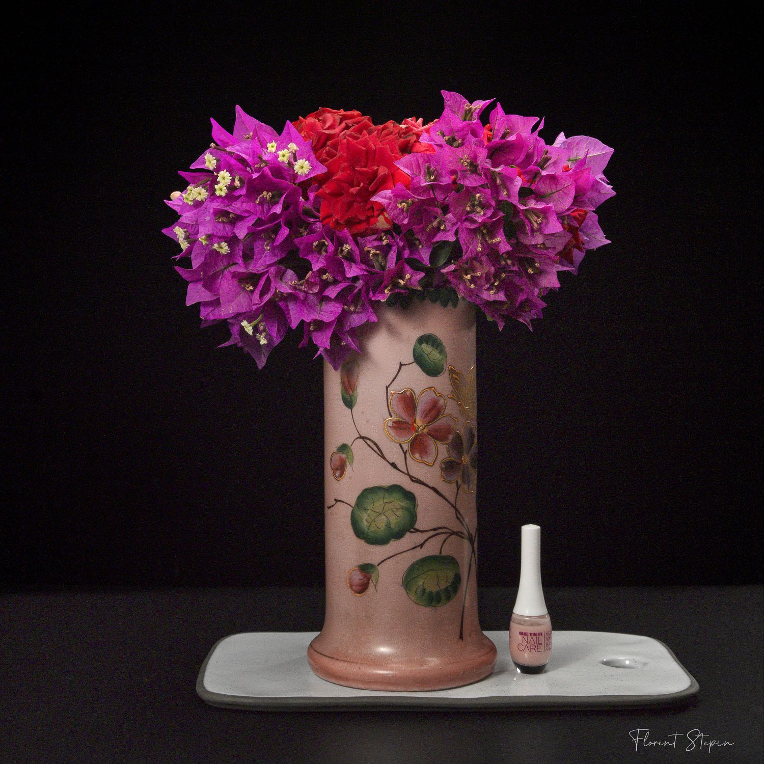 Composition florale bougainvilliers & Lipstick, Florent Stepin, Algarve, Portugal.