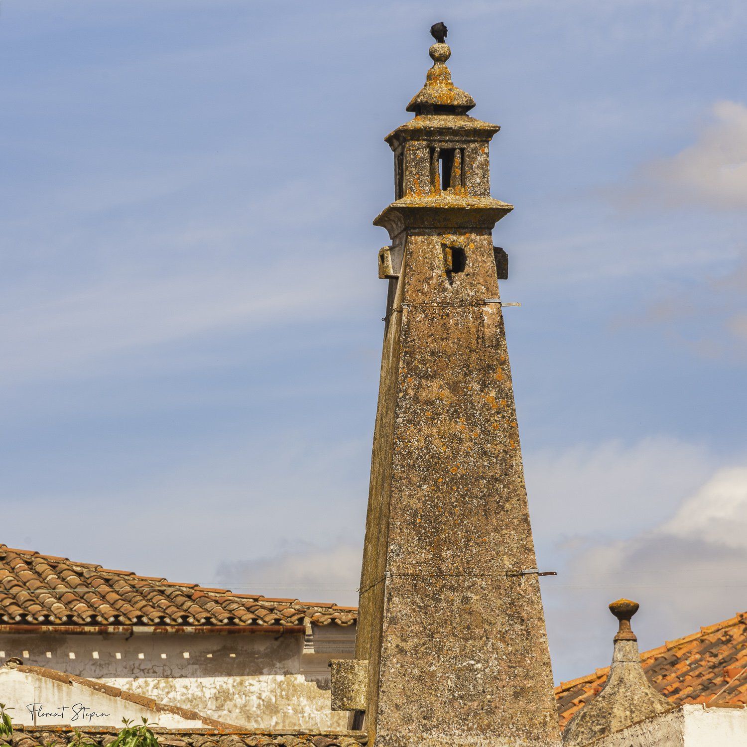 Cheminée traditionnelle d'Alentejo, Evora, Portugal