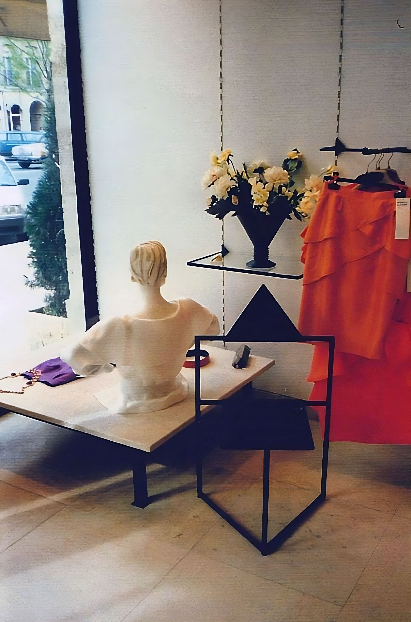 Astrig Fister, architecte d'intérieur Paris, Designer Paris, Création de meubles Paris, aménagement d'espaces Paris Astrig Fister, architecte d'intérieur Paris, Designer Paris, Création de meubles Paris, aménagement d'espaces Paris