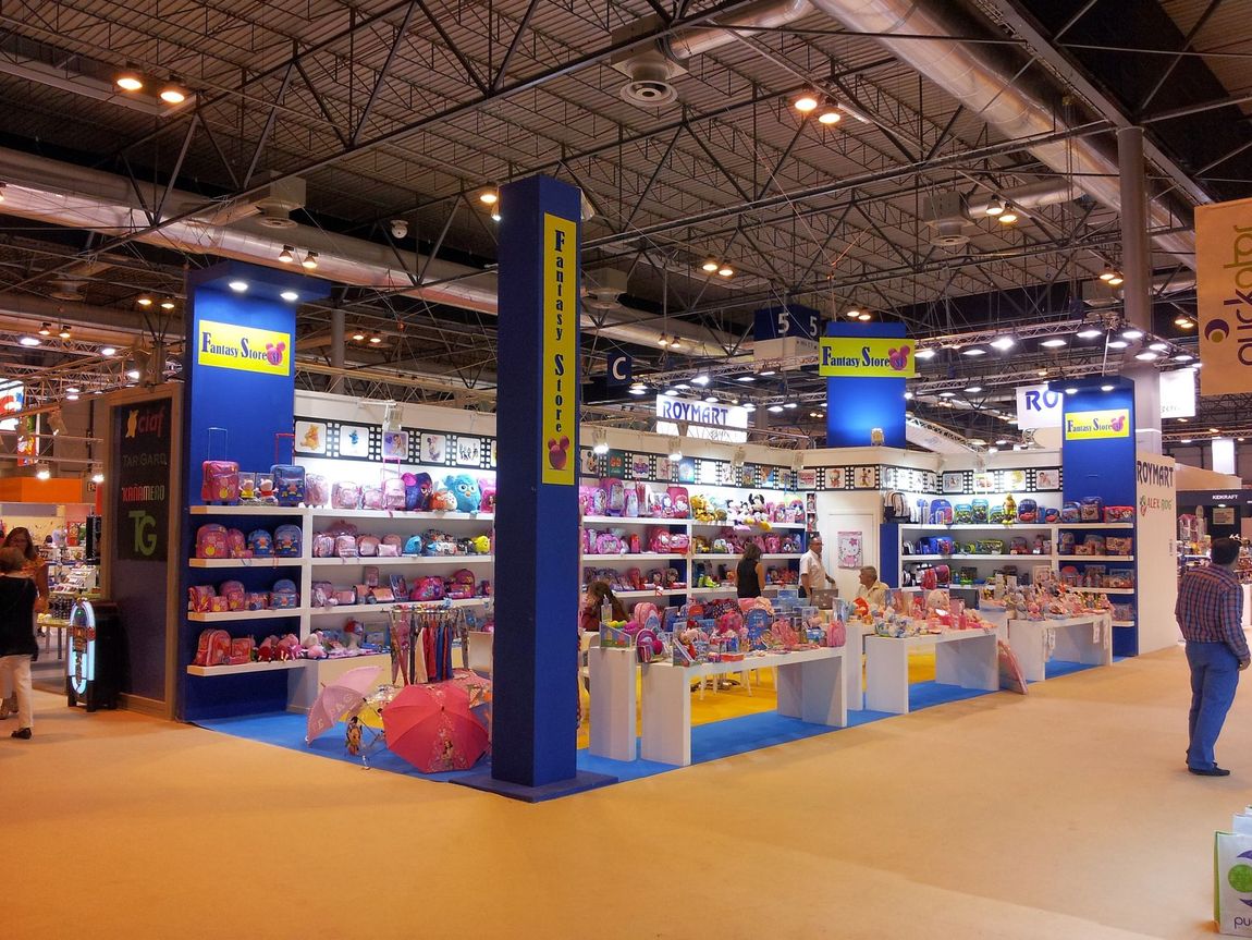 stand fantasy store intergrift
