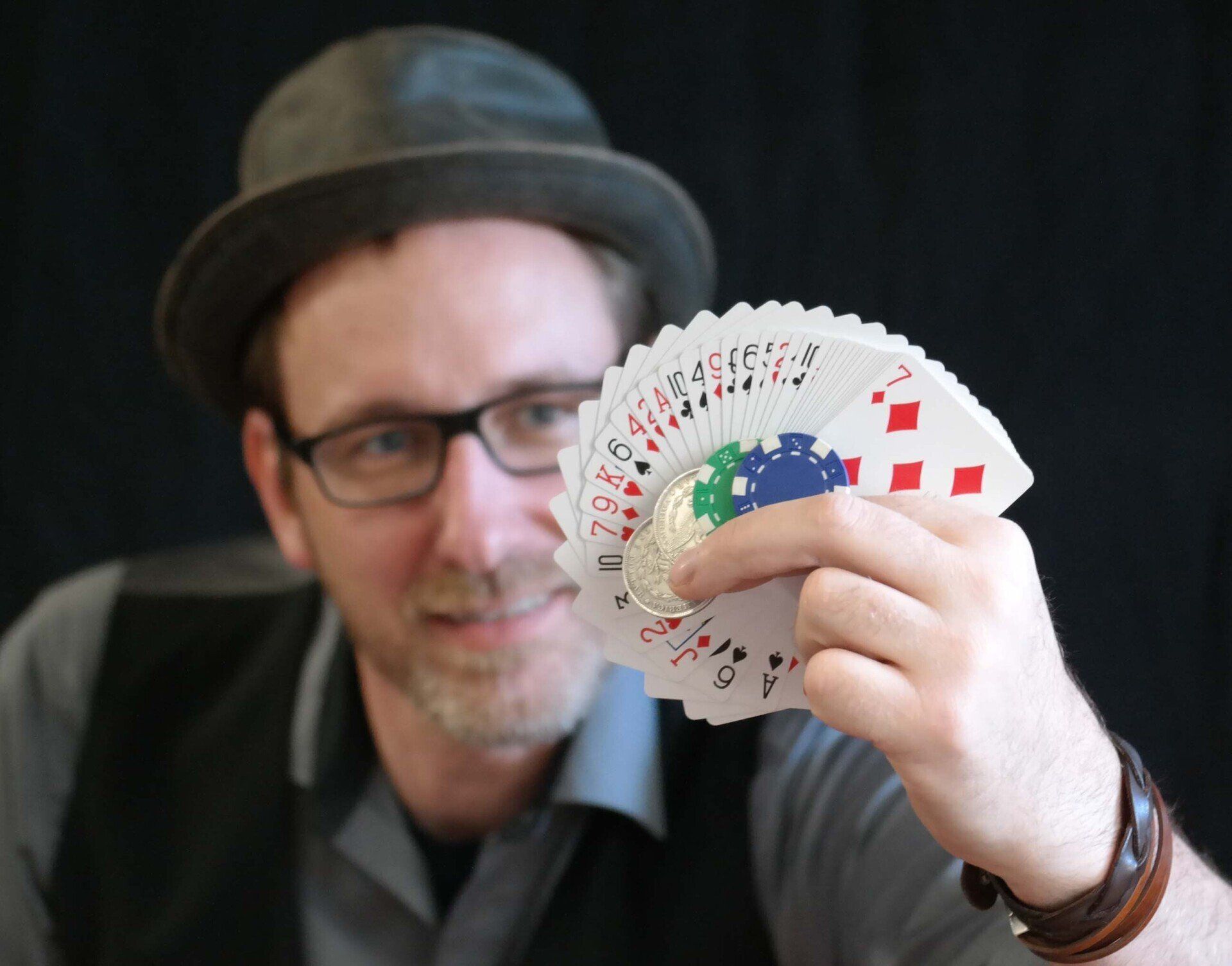 Der Zauberlehrer zeigt wie man einen Kartenfächer macht