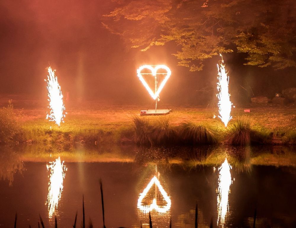 bombe coeur coeur Allégorie