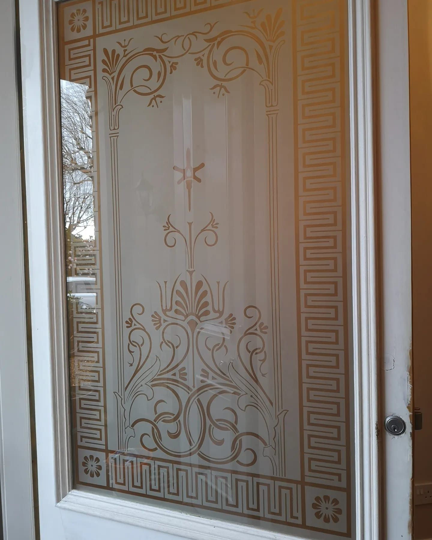 bold etched glass design