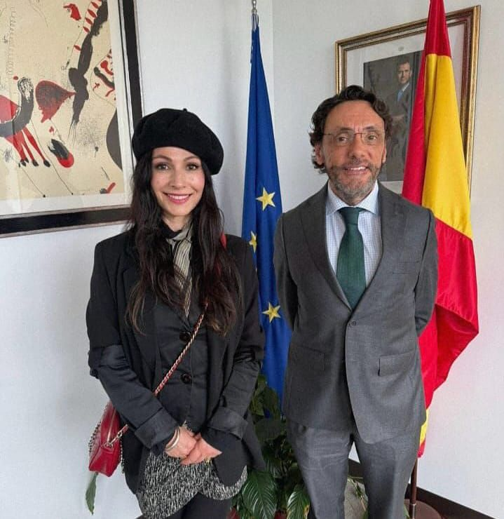 María de Kannon Clè and Gerardo Fueyo at the Spanish Consulate General in Los Angeles