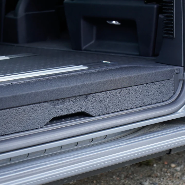 Stauraum Zusatz Stauraum in der Trittstufe