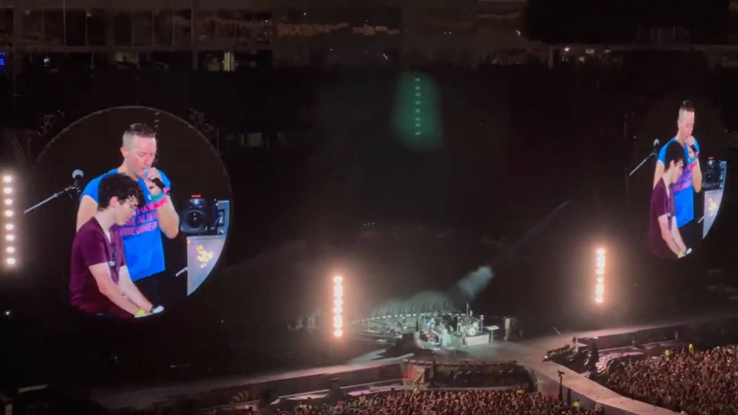 Joven mexicano toca ‘Gravity’ junto a Coldplay en Monterrey concierto de colplay