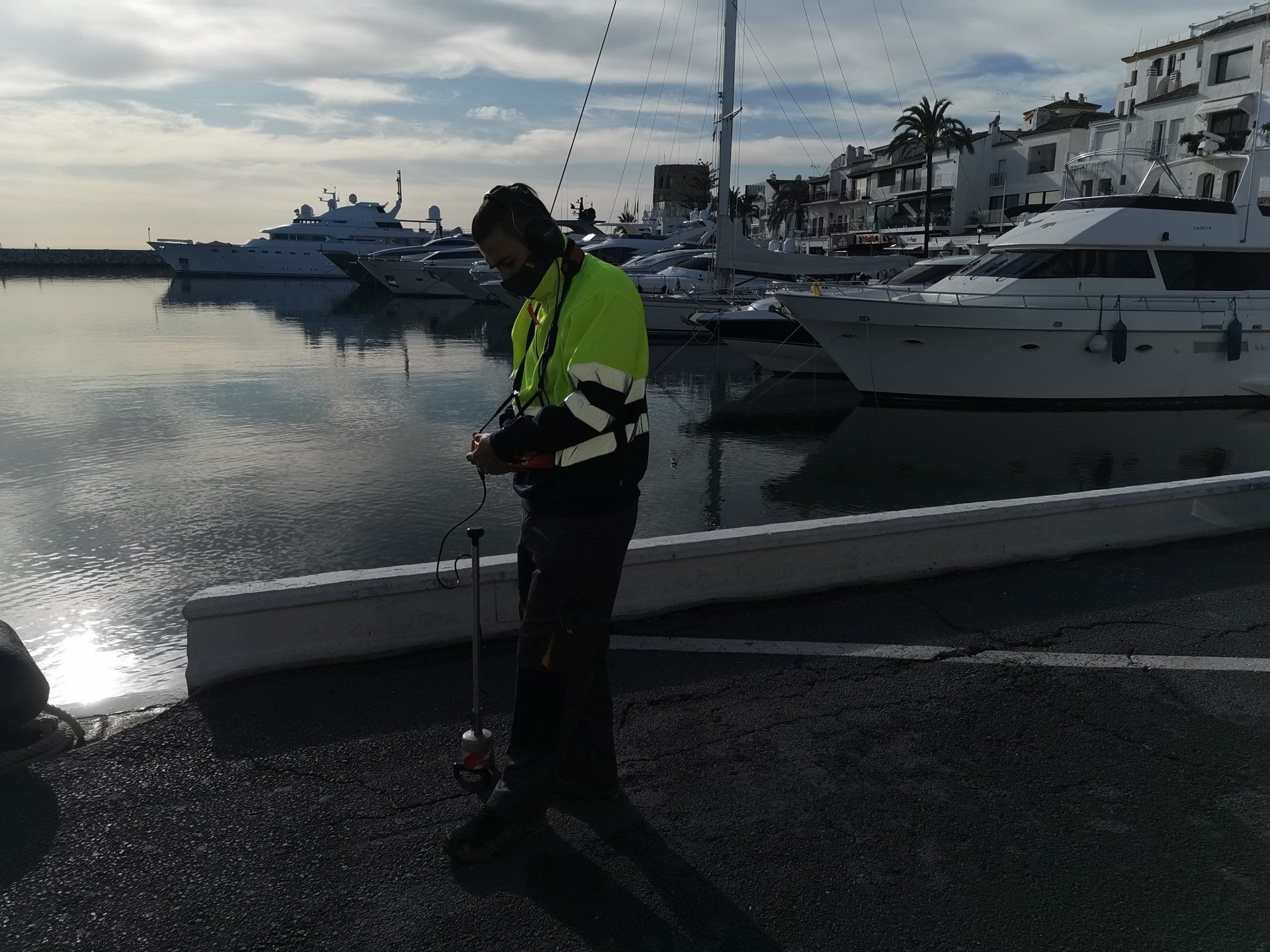 Fuga de agua en puerto deportivo- Marbella