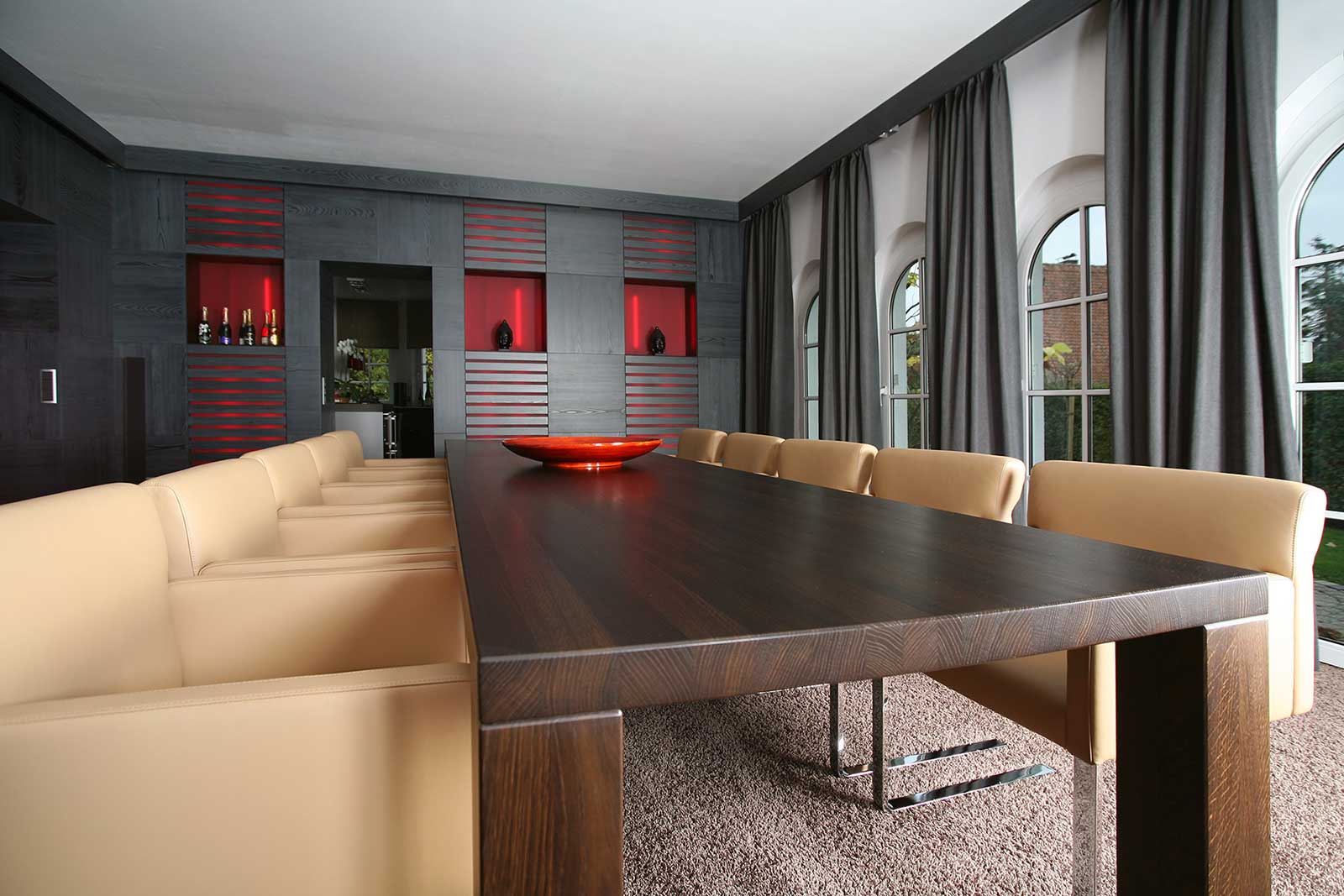 Möbel und Innenausbau