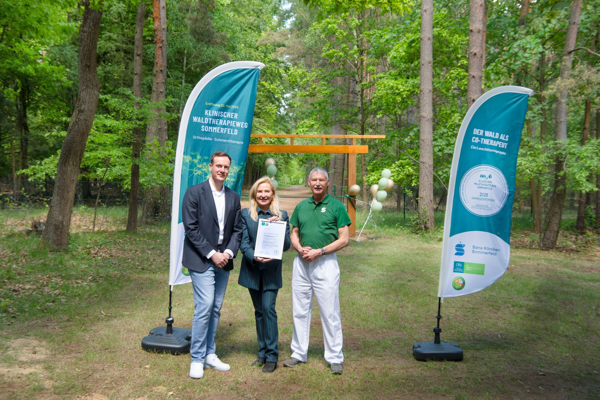 Zertifikatsübergabe für den Klinischen Waldtherapieweg Sommerfeld