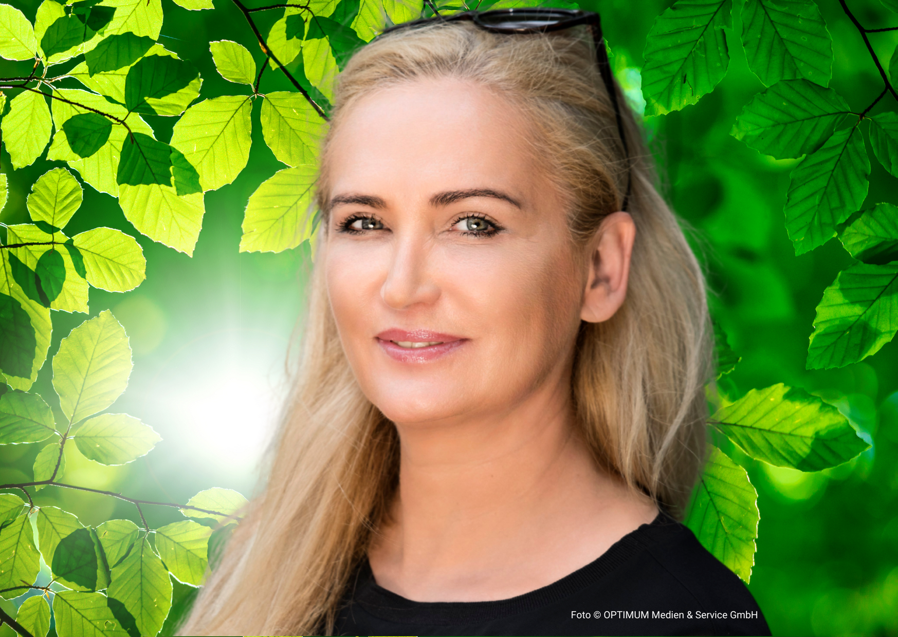Dr. Melanie H. Adamek, Leiterin des IM-WALD-SEIN® INSTITUTS FÜR WALDMEDIZIN UND WALDTHERAPIE und Mitglied des Kollegiums der IM-WALD-SEIN. Akademie Dr. Melanie H. Adamek, Leiterin des IM-WALD-SEIN® INSTITUTS FÜR WALDMEDIZIN UND WALDTHERAPIE
