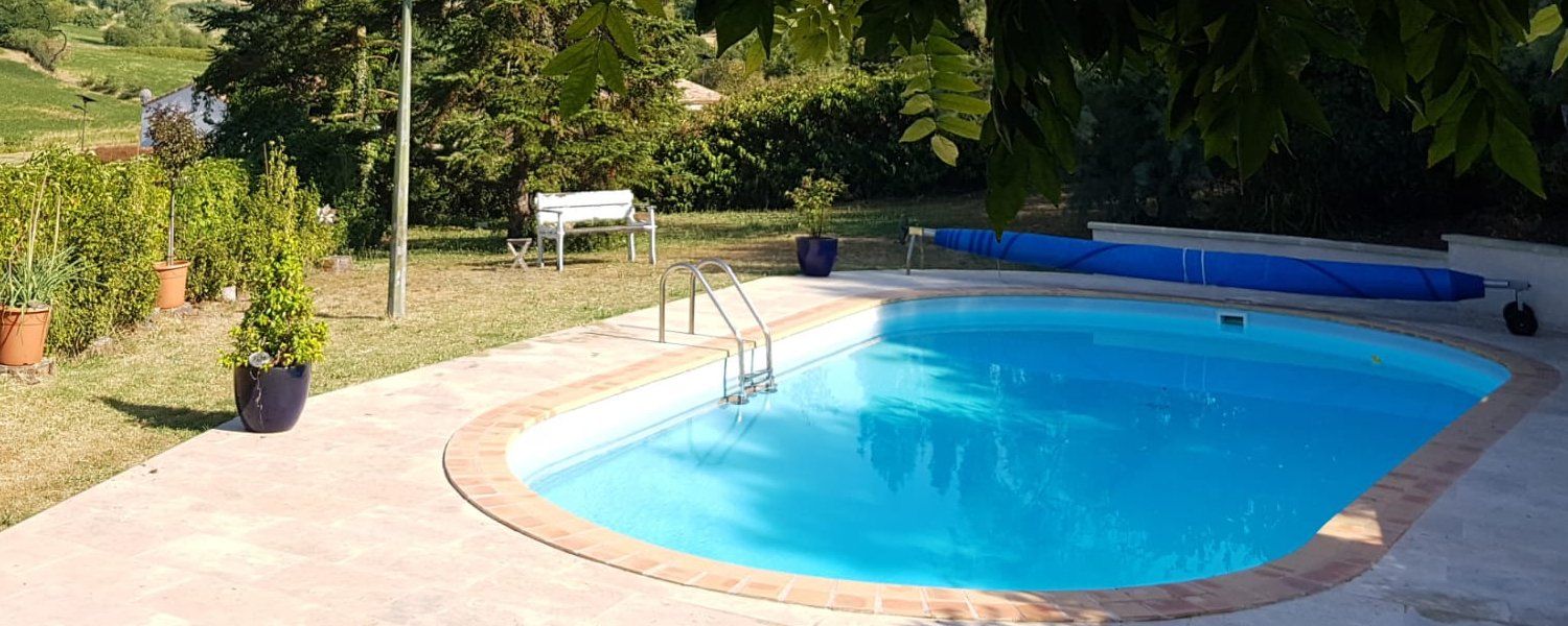 Piscine au cœur du jardin