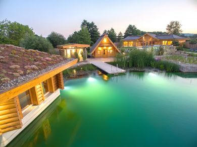 Saunalandschaft Sauna Therme Bad Staffelstein Aufguss Badesee
