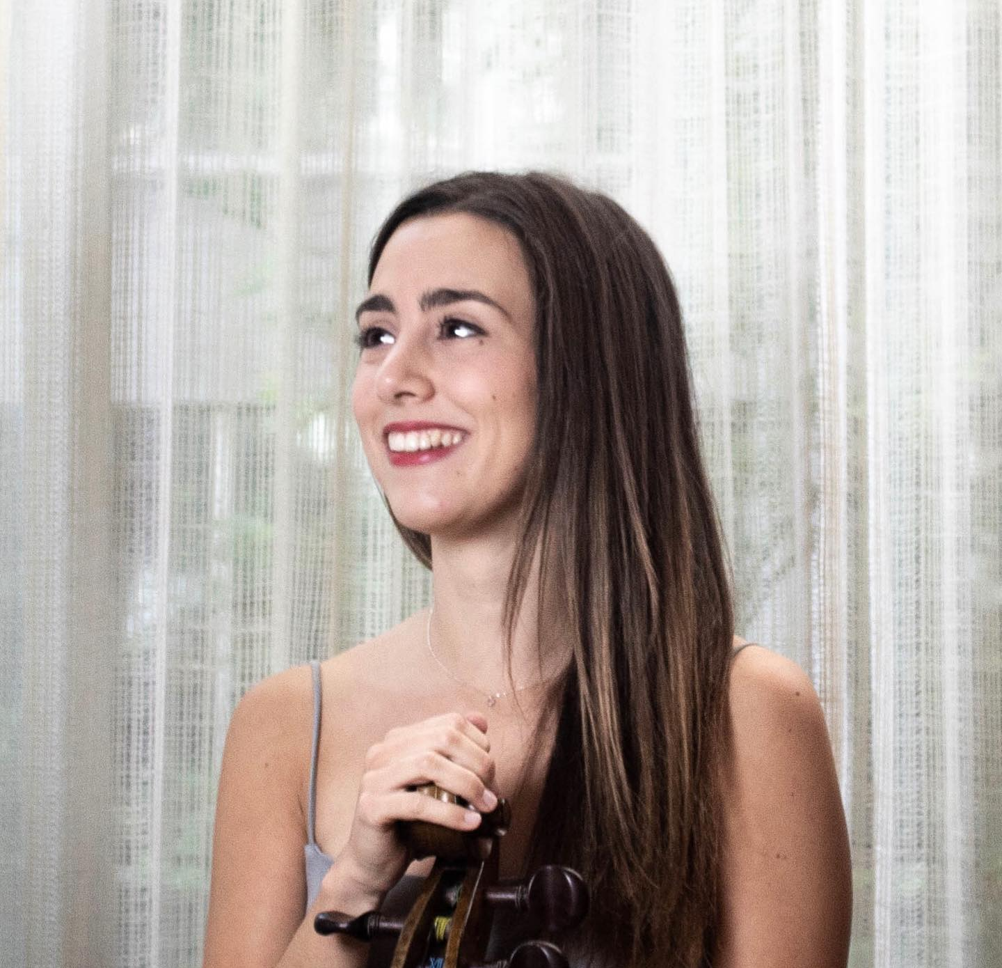 Carla Peña professional cello teacher in The Hague