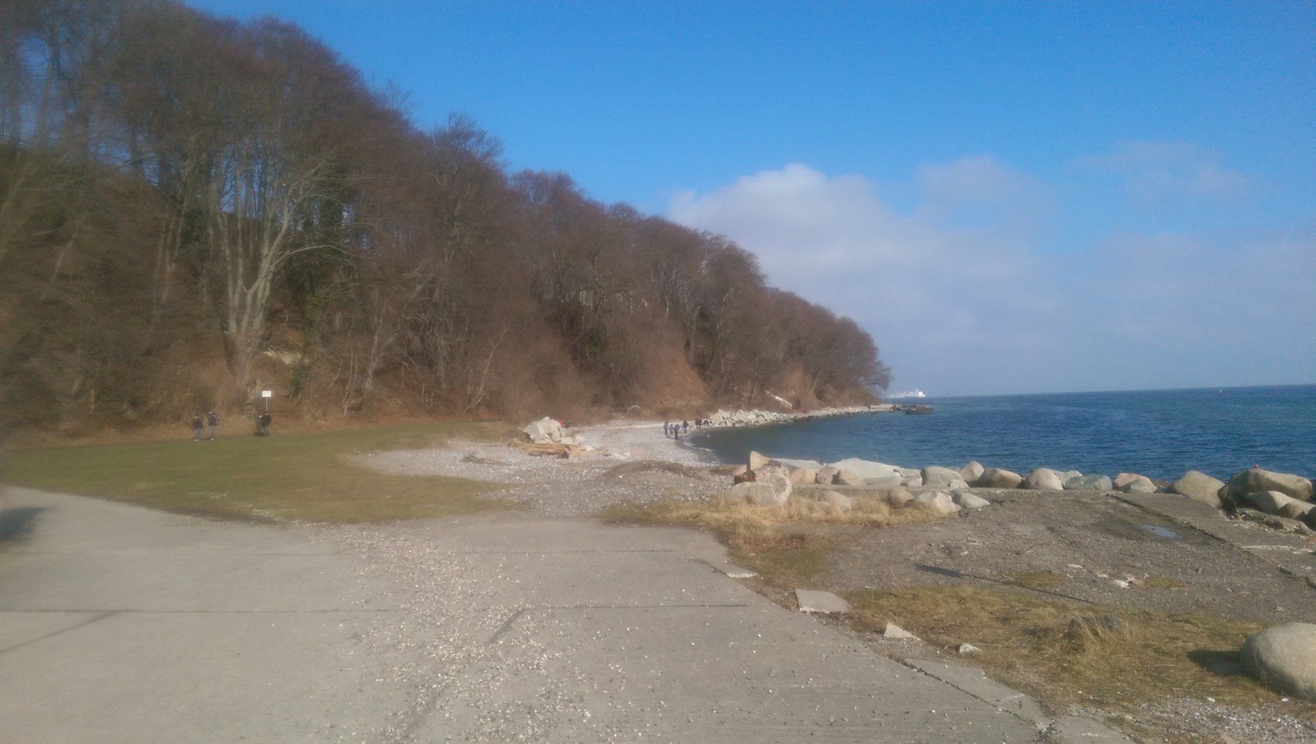 Blick entlang der Steilküste