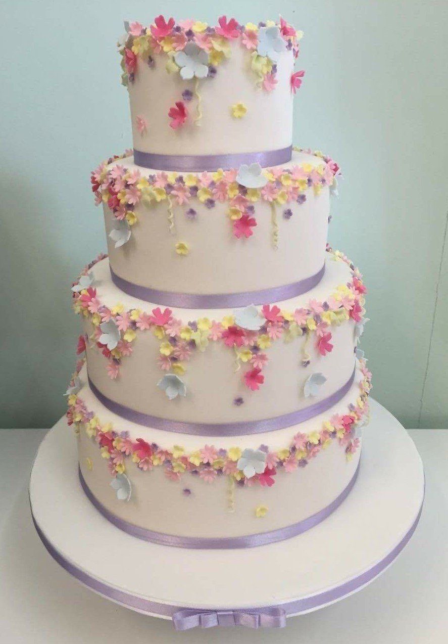 4 tier wedding cake