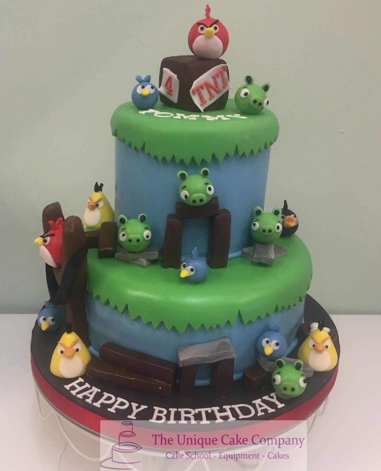 Angry birds cake