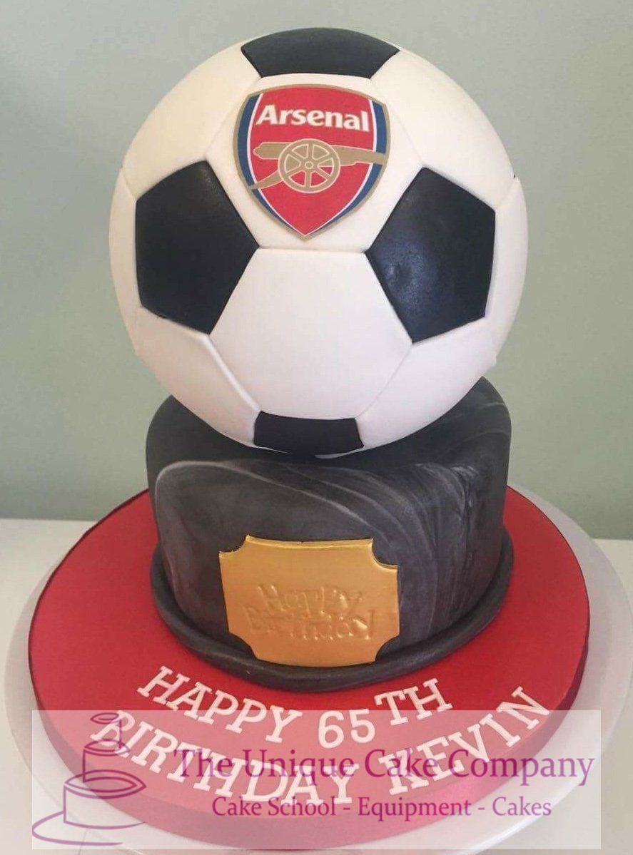 Arsenal FC birthday cake
