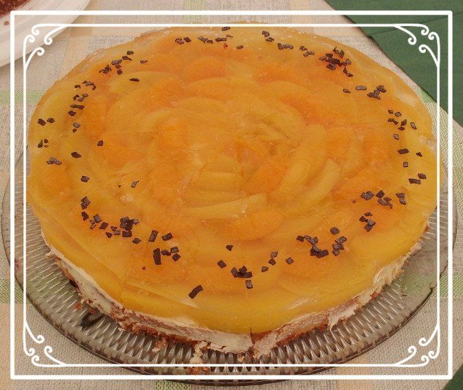 Fruchttorte - hier mit Pfirsichen belegt