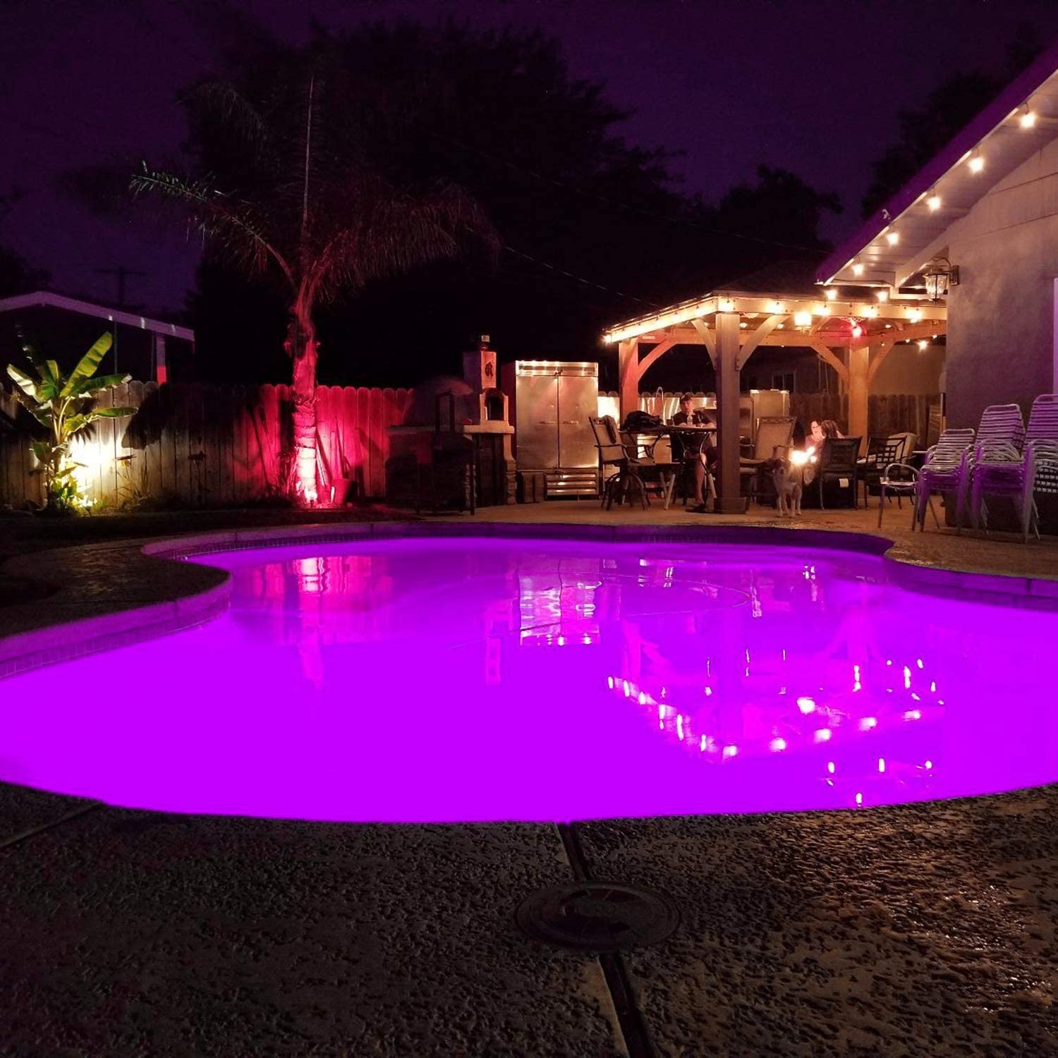 los mejores focos led para piscinas