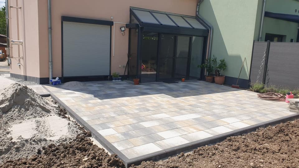 Terrasse sanieren mit Natursteinen