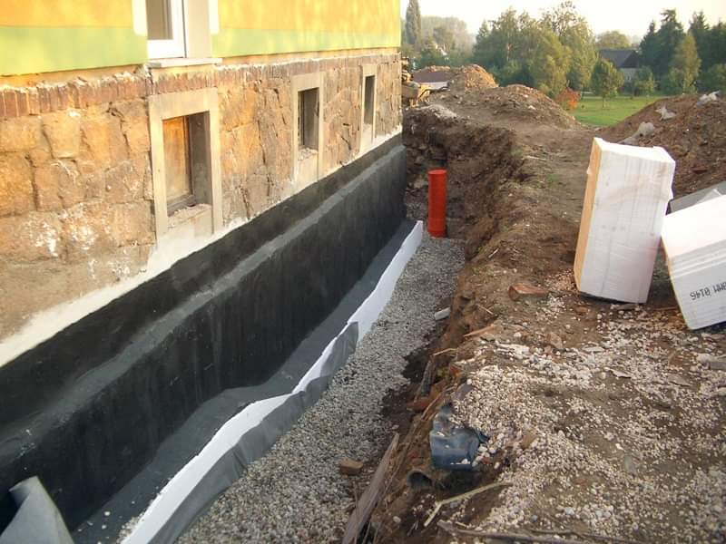 Keller von außen isollieren gegen Feuchtigkeit