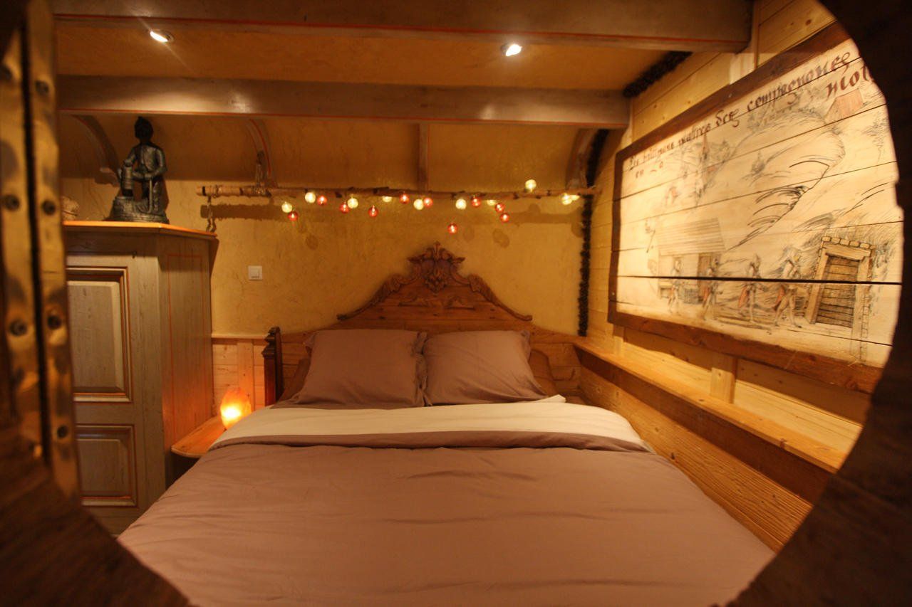 Chambre de Bilbo Chambre maison de hobbit vosges