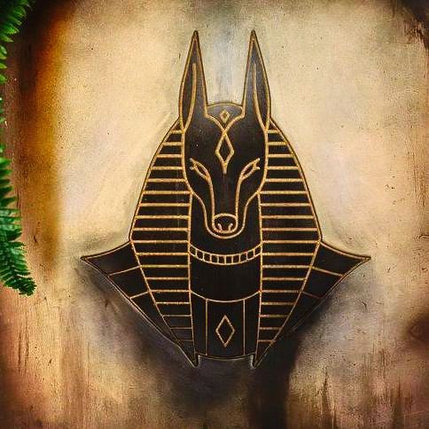 Anubiskopf Dekoration aus dem Escape Raum Grab des Pharao