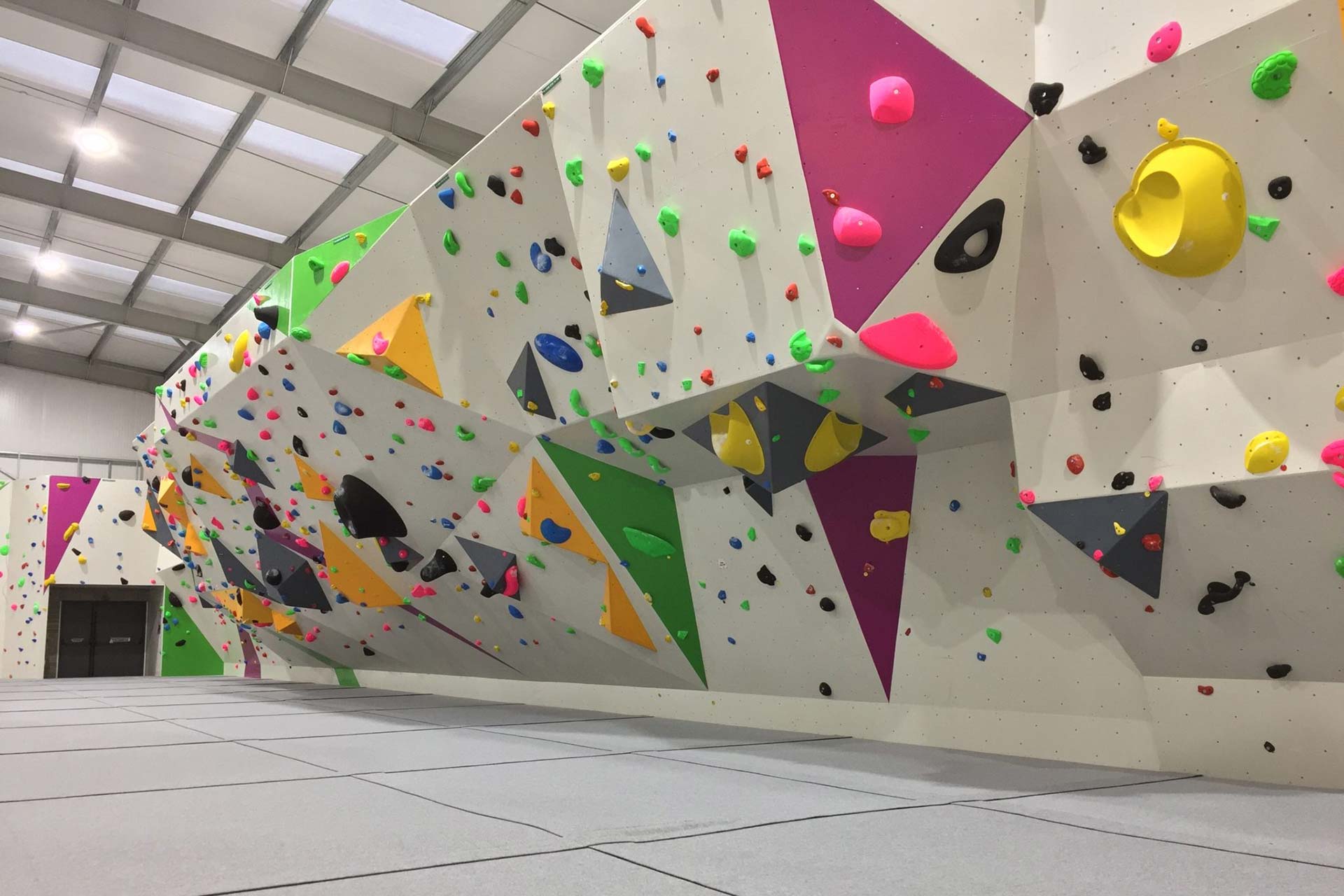 Rocódromo dificultad alta Distribuidor de Rocódromos Clip and Climb