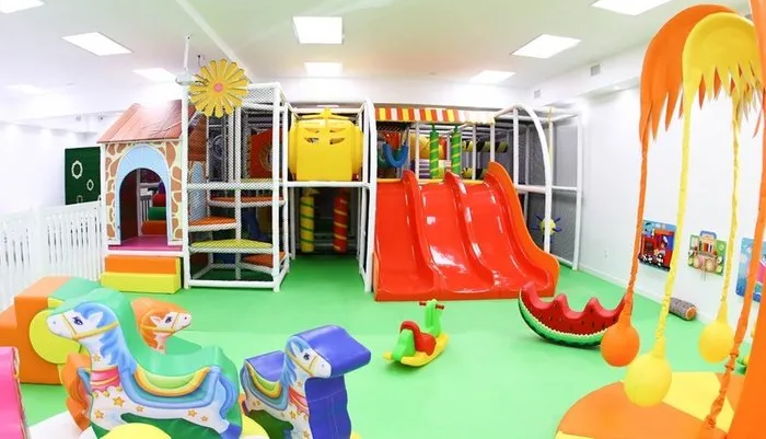 Parque infantil 3 a 5 años Parque infantil instalado en Madrid 2019