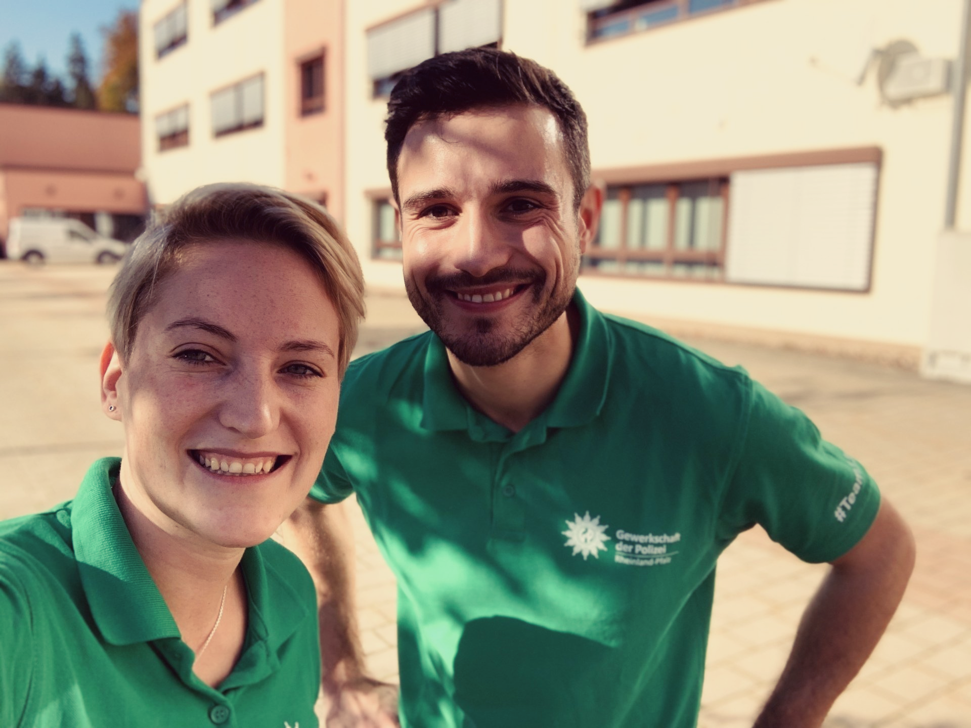 Wir sind für euch da!