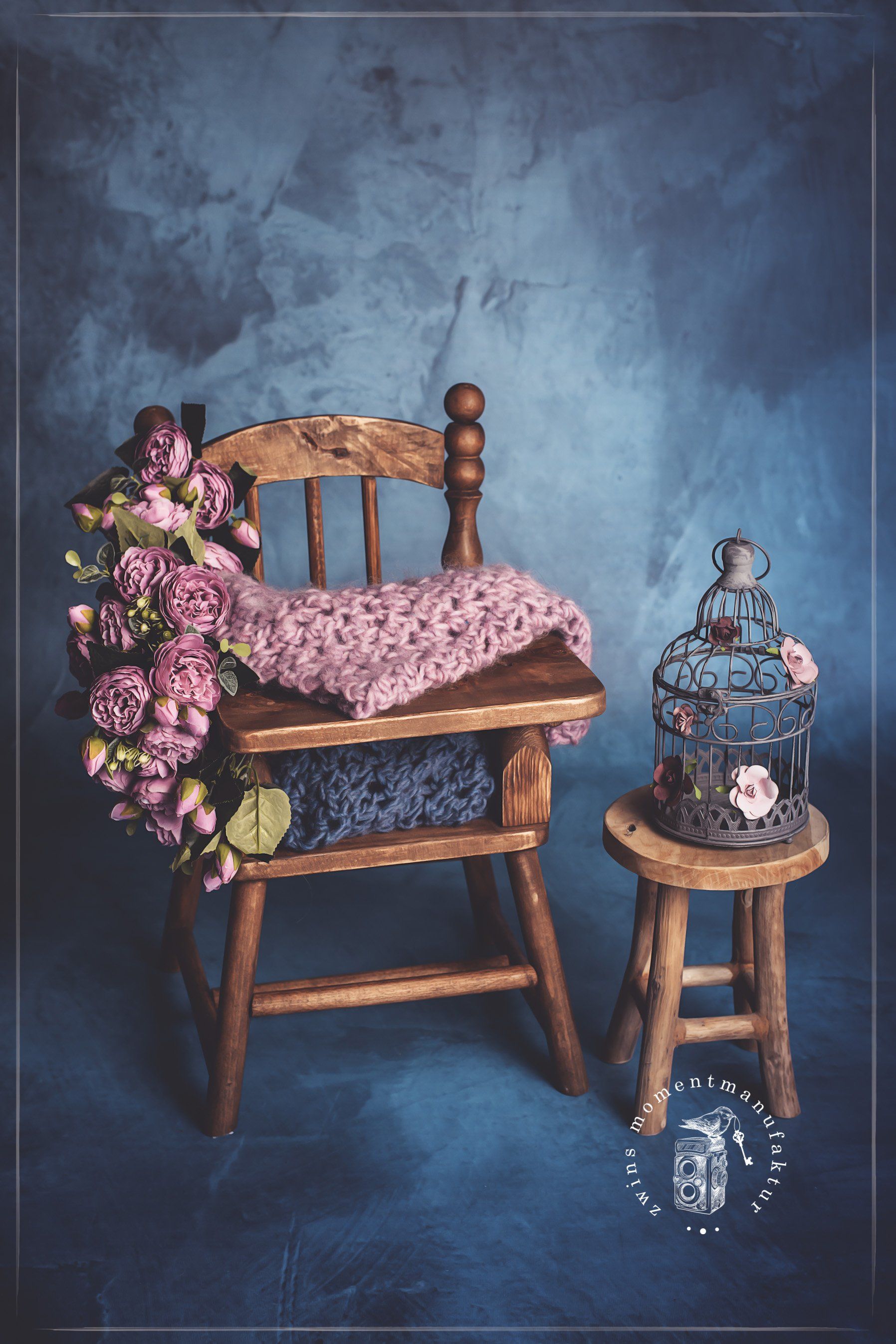 Neugeborenenfotoshooting in Henstedt-Ulzburg im Fotoset mit Hochstuhl