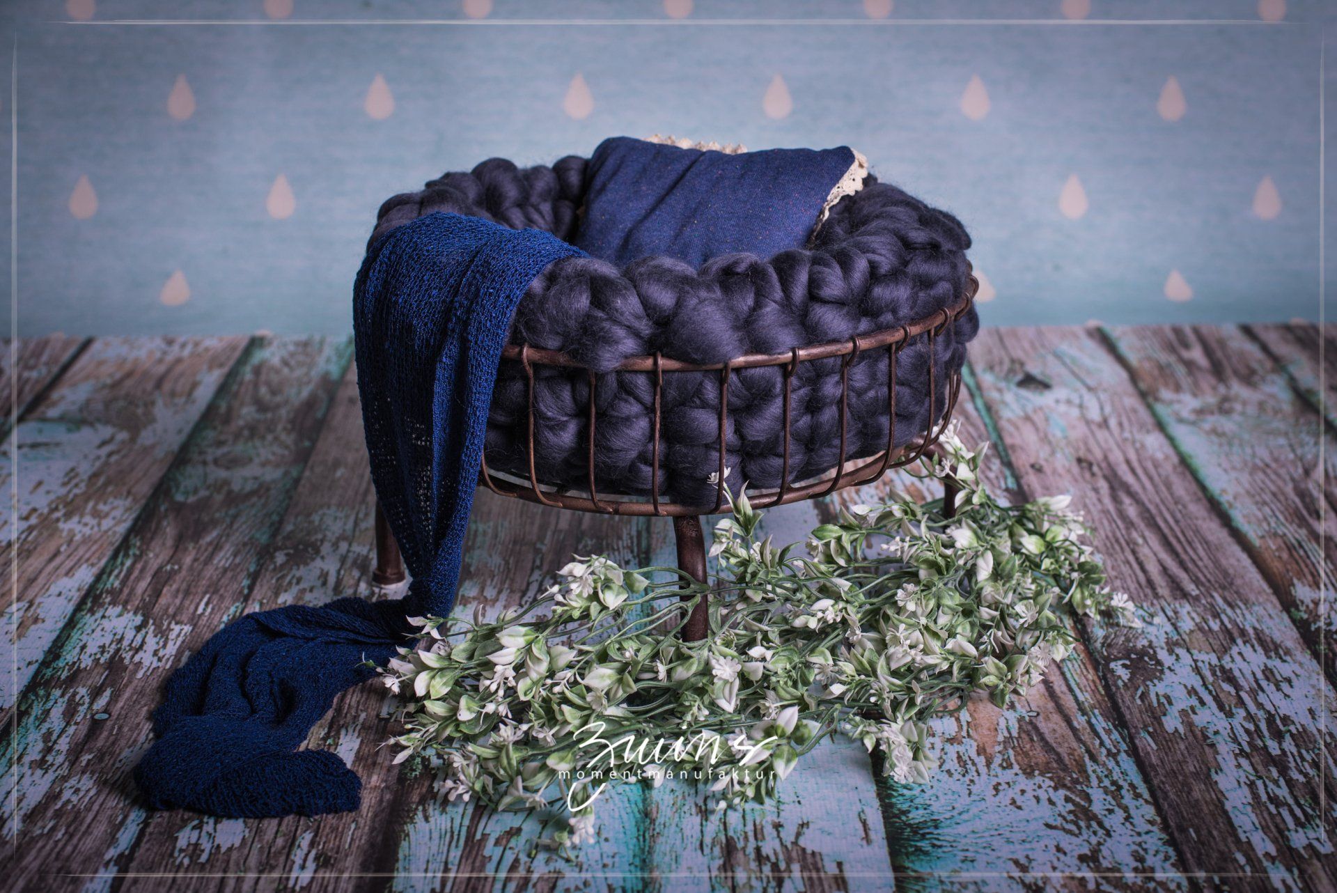 Neugeborenenfotoshooting in Kisdorf im Fotoset mit Korb