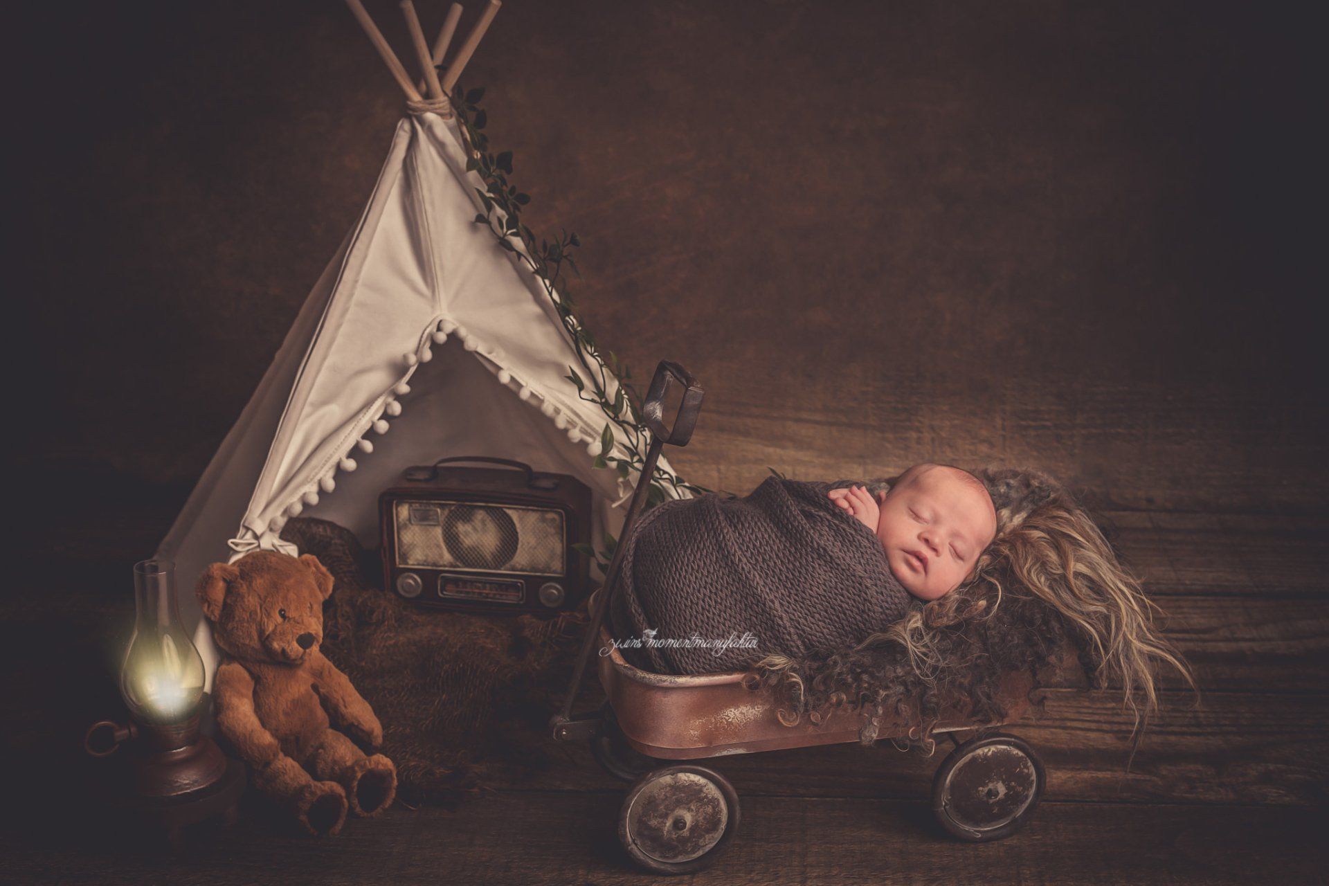 baby-neugeborenenfotografie-newbornshooting-fotografinhenstedtulzburg