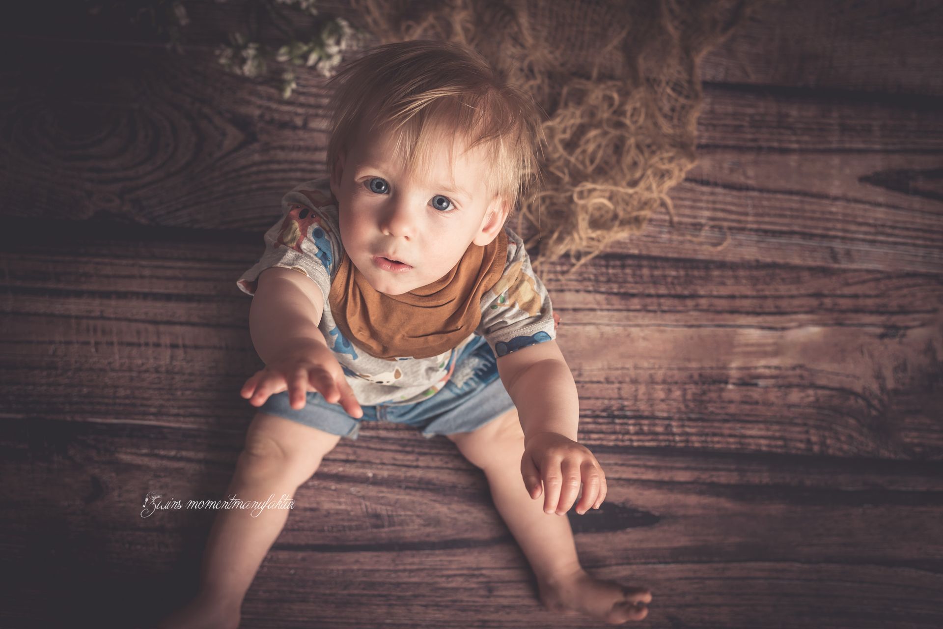 baby-kind-babyshooting-kindershooting-fotostudiohenstedtulzburg-fotograf-henstedtulzburg-zwinsmomentmanufaktur