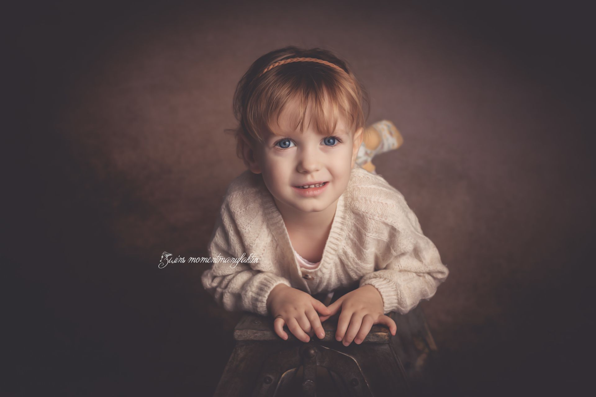 baby-kind-babyshooting-kindershooting-fotostudiohenstedtulzburg-fotograf-henstedtulzburg-zwinsmomentmanufaktur