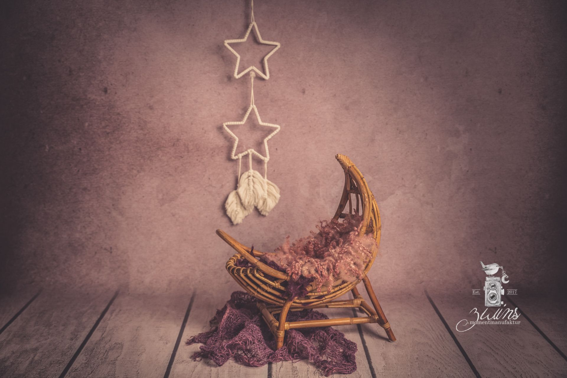 Newbornshooting in Alveslohe im Fotoset mit Mond