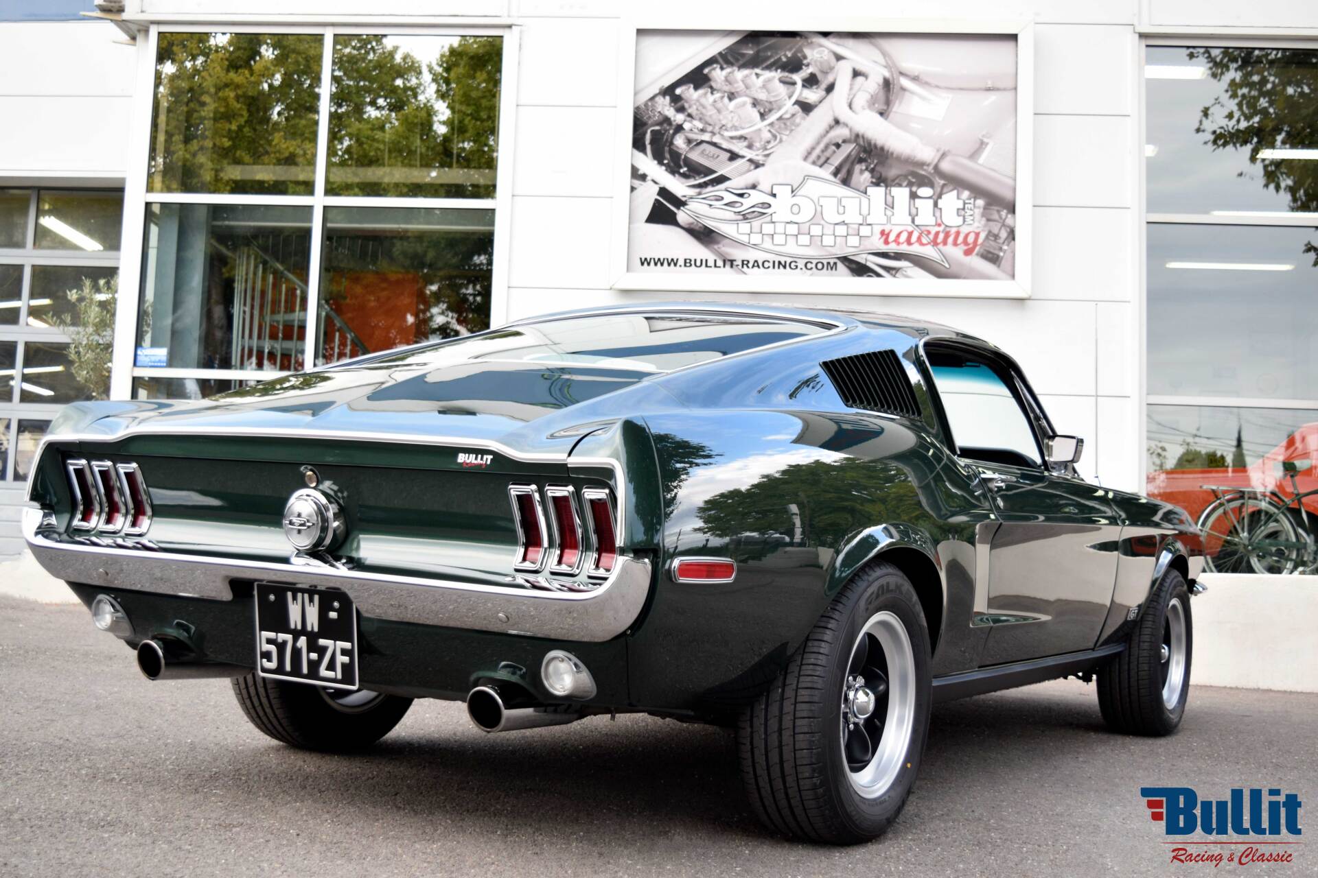 FORD Mustang Fastback GT 302 - 1968, vue de 3/4 arriere droit
