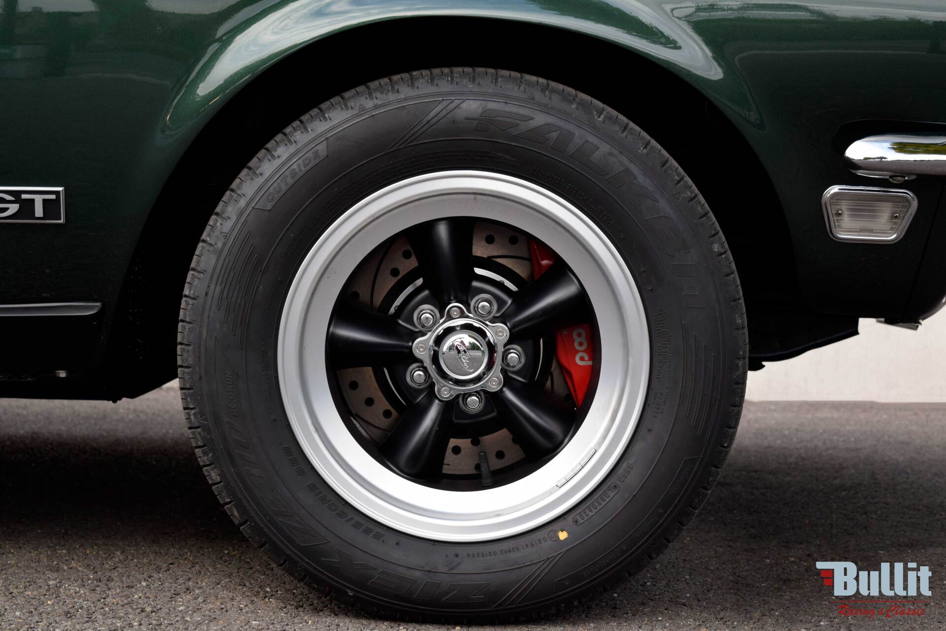 roue FORD Mustang Fastback GT 302 - 1968