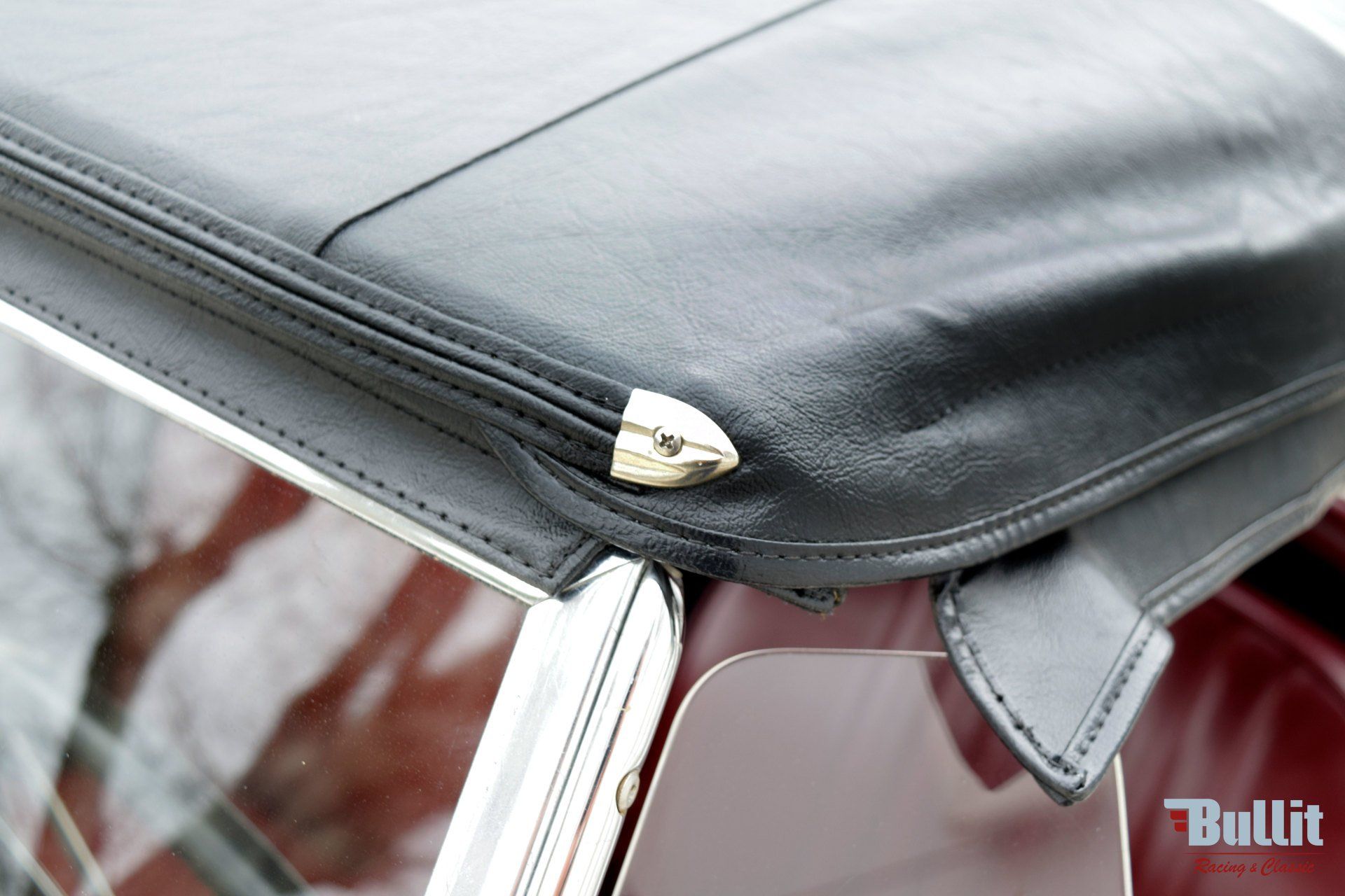 détail capote MGA 1961