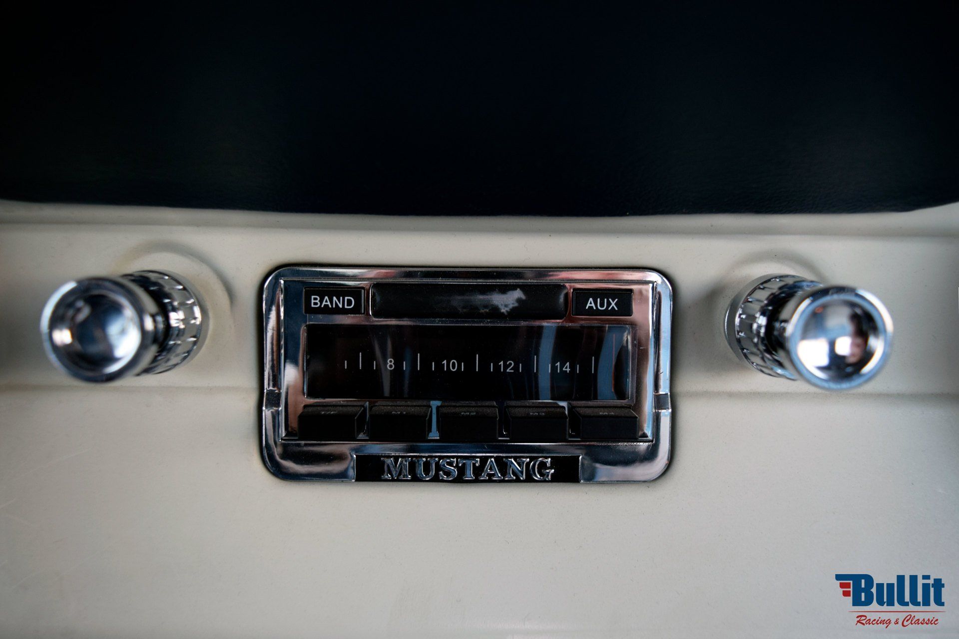 détail FORD Mustang cabriolet 289 code A 1965
