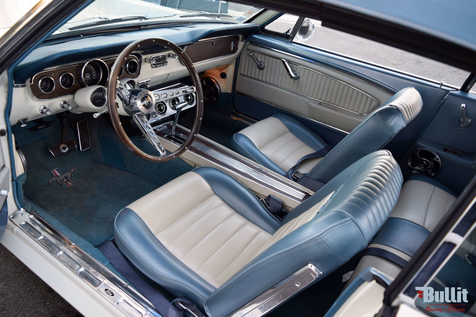 interieur FORD Mustang cabriolet 289 code A 1965
