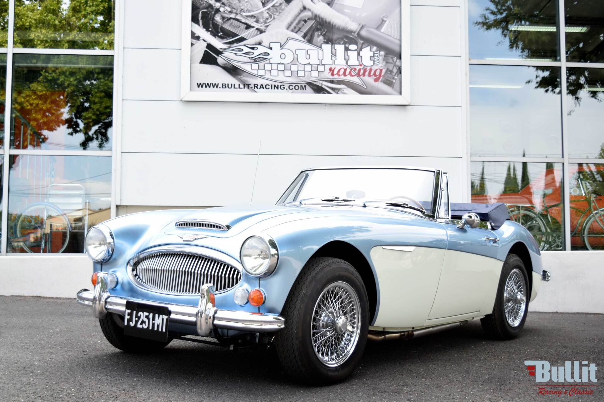 Austin Healey 3000 MK3 - 1966 vue 3/4 avant gauche