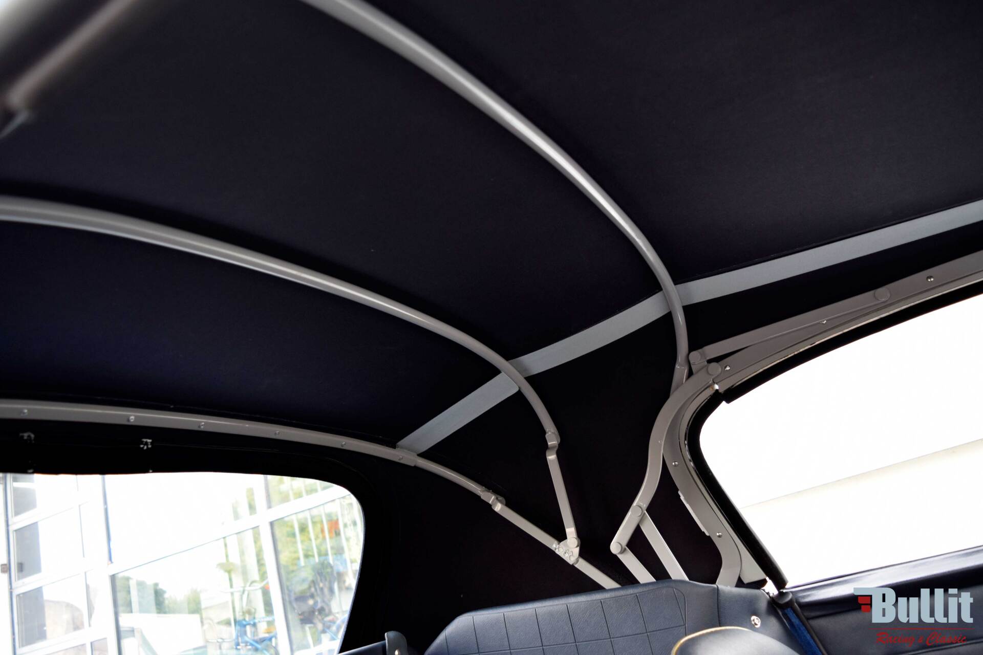 détail capote Austin Healey 3000 MK3 - 1966