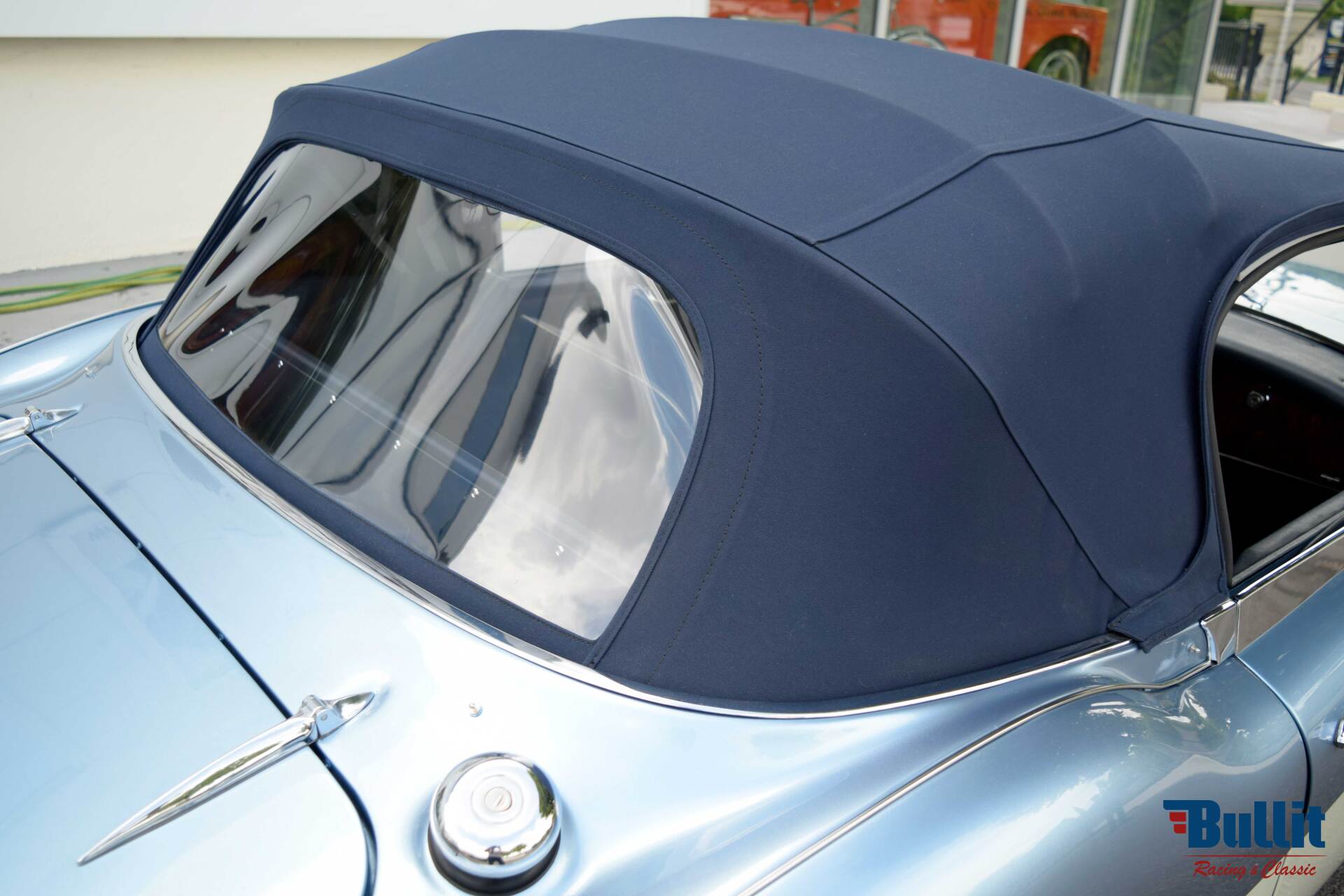 détail capote Austin Healey 3000 MK3 - 1966