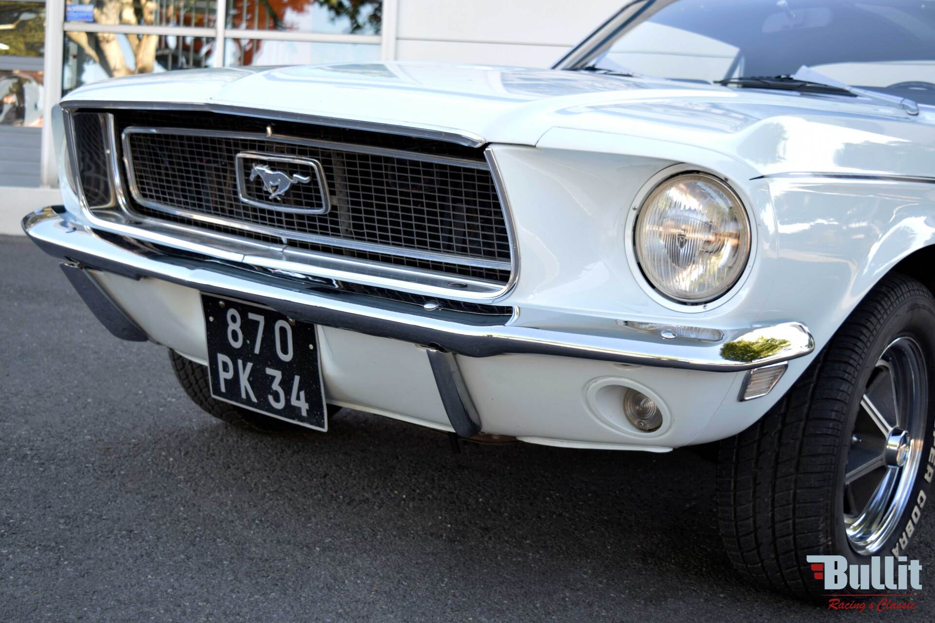 avant FORD Mustang coupé 302 code J boîte 4 - 1968