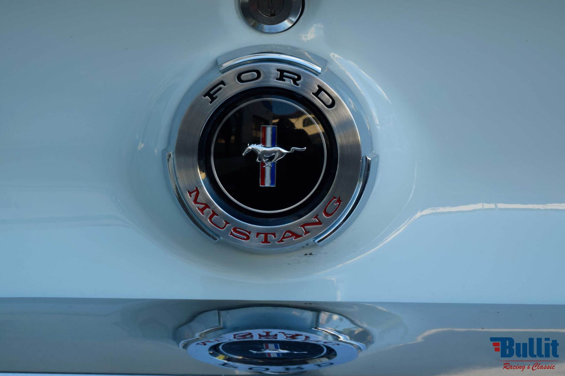 bouchon essence FORD Mustang coupé 302 code J boîte 4 - 1968