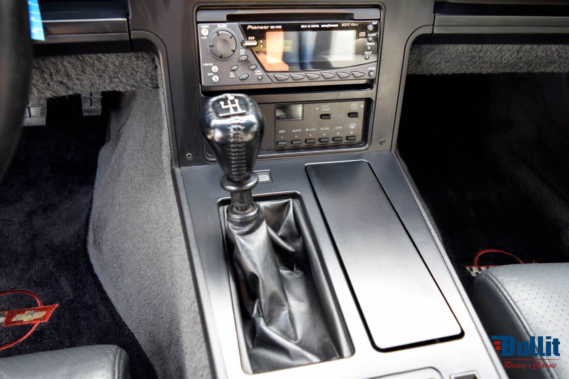 levier de vitesses Chevrolet Corvette C4 cabriolet V8 350 ci boite 4+3 o/d de 1987