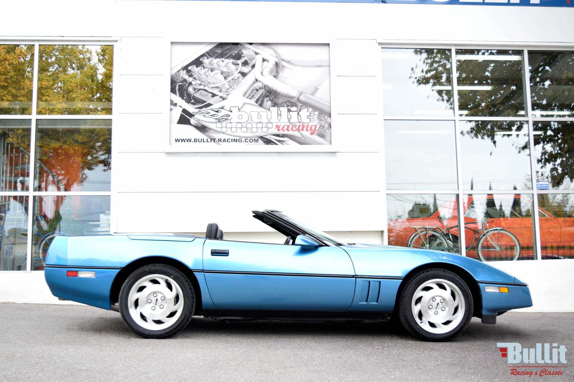 Chevrolet Corvette C4 cabriolet L98 boite 4+3 vue de profil droit
