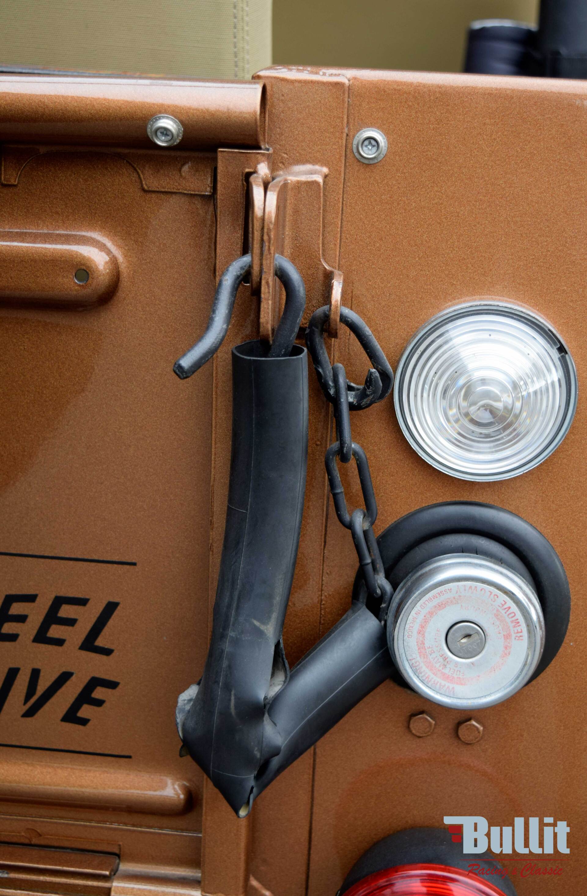 détail JEEP RENEGADE 1972