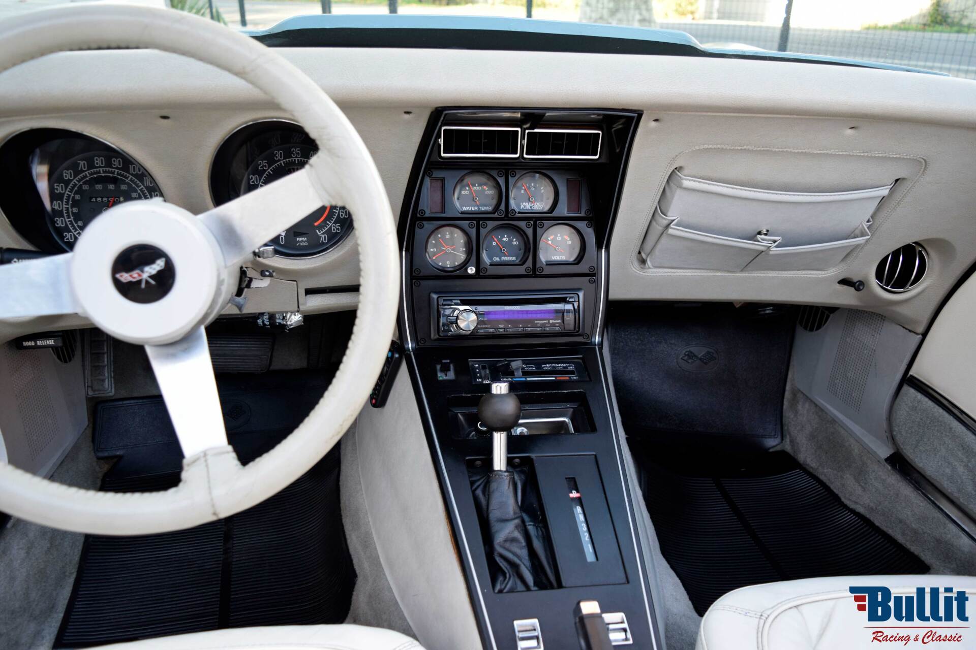 tableau de bord Chevrolet Corvette c3 de 1977